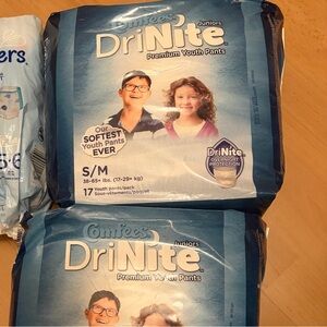 Comfees DriNite Premium Youth Pants - Blue, diapers -lot of 2 size Small/Medium